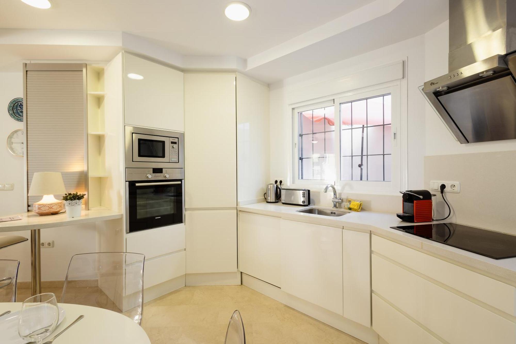 Front Line Townhouse With Sea Views And South Facing, In Costabella,
