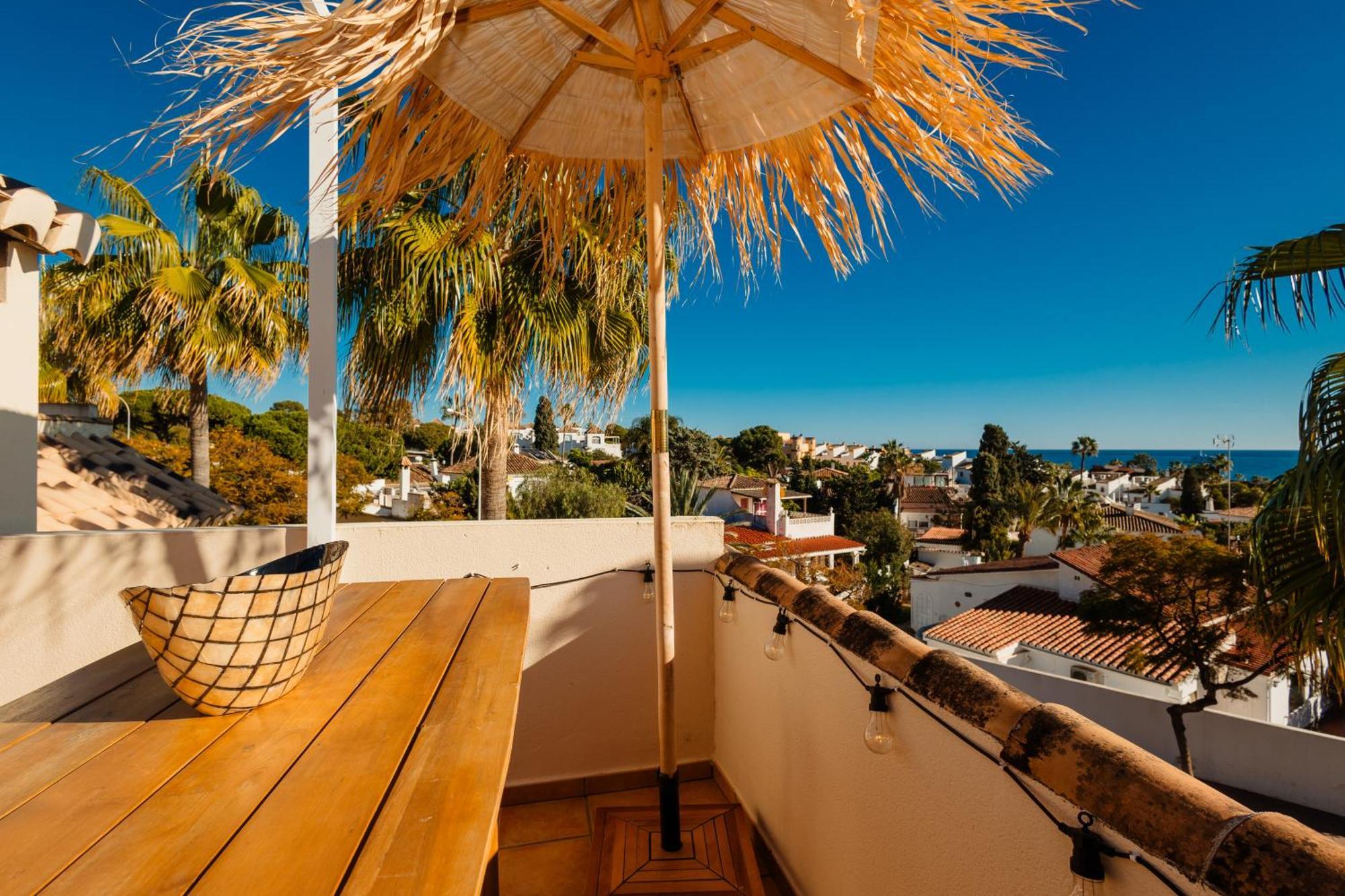 Front Line Townhouse With Sea Views And South Facing, In Costabella, * Marbella